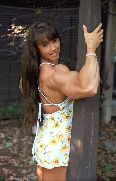 Фото красивых девушек накаченные женщины бодибилдинг Фото красивых девушек накаченные женщины бодибилдинг