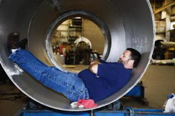 «Лень — это универсальное средство защиты человека от бесполезного труда». Это меткое и емкое определение из маститого словаря психологических терминов прямо называет причину, по которой многие не в состоянии преодолеть желание поваляться на диване вместо того, чтобы наконец-то дописать отчет или закончить взятую на дом работу. И сделать то, чего не хочется, непросто. «Лень — это универсальное средство защиты человека от бесполезного труда». Это меткое и емкое определение из маститого словаря психологических терминов прямо называет причину, по которой многие не в состоянии преодолеть желание поваляться на диване вместо того, чтобы наконец-то дописать отчет или закончить взятую на дом работу. И сделать то, чего не хочется, непросто.