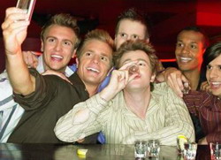 Если ты решил оттянуться по полной в модном ночном клубе, усвой правила Faсe Control... Если ты решил оттянуться по полной в модном ночном клубе, усвой правила Faсe Control...